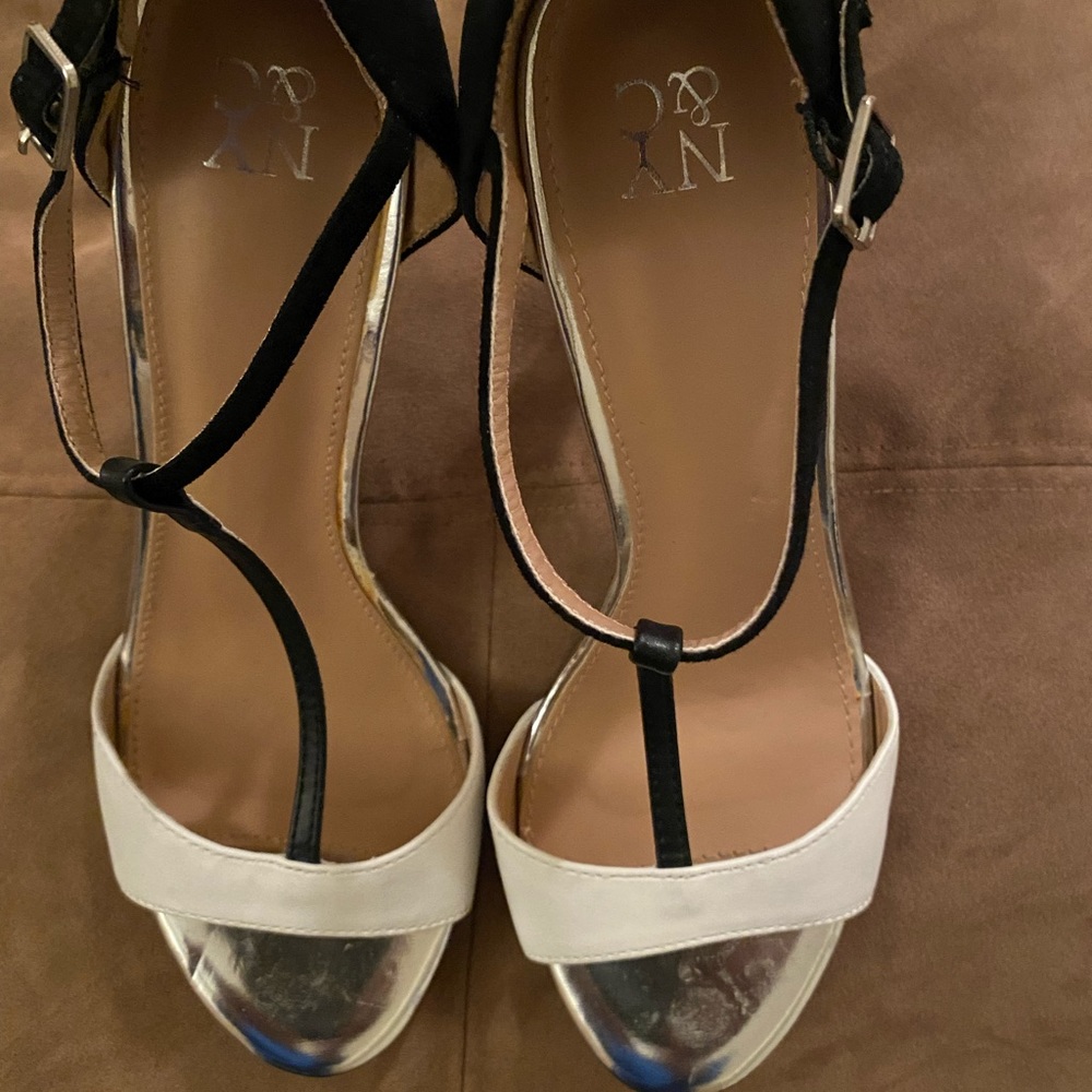 New York & Company women Heels